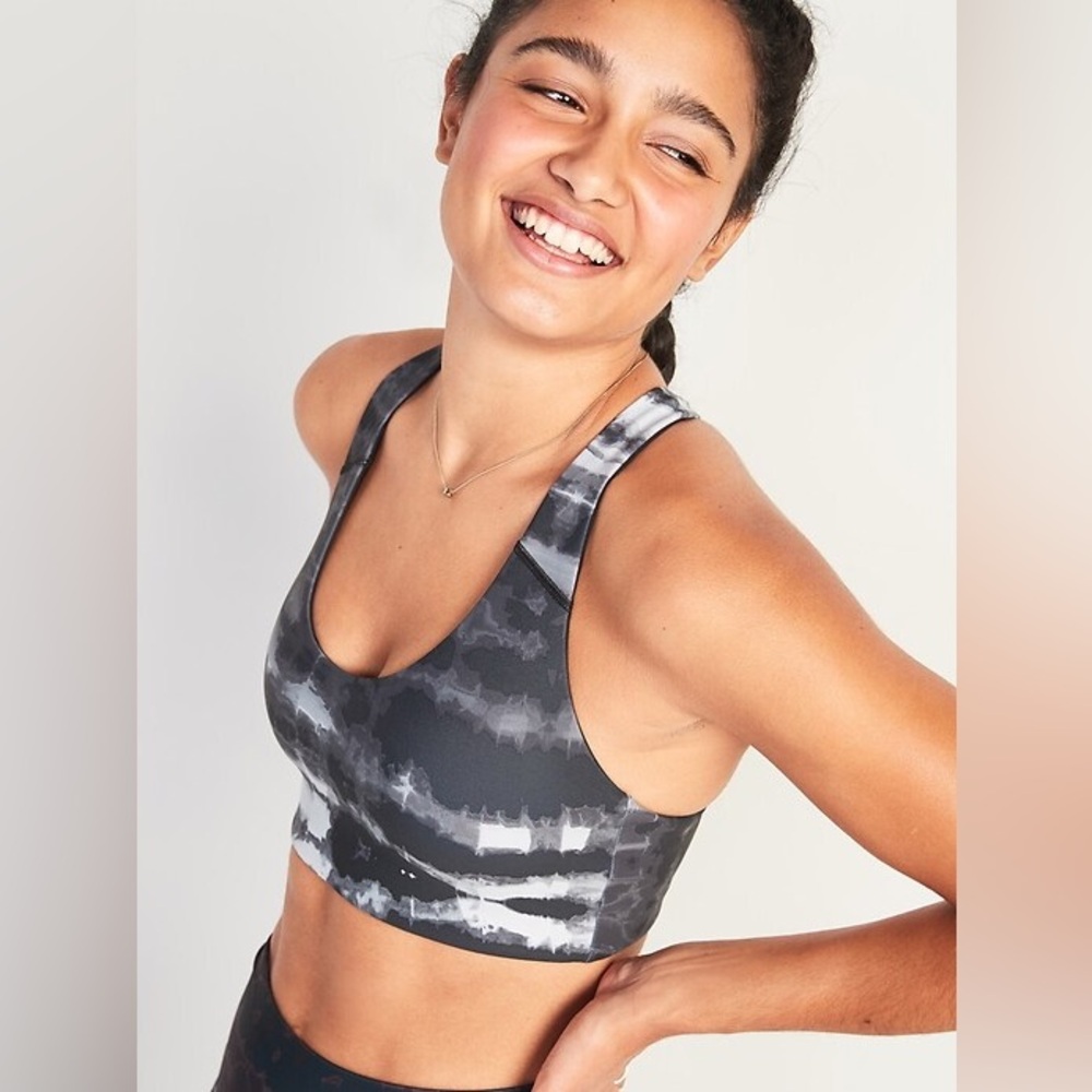 Old Navy Medium Support PowerSoft Racerback Sports Bra Black print XXL